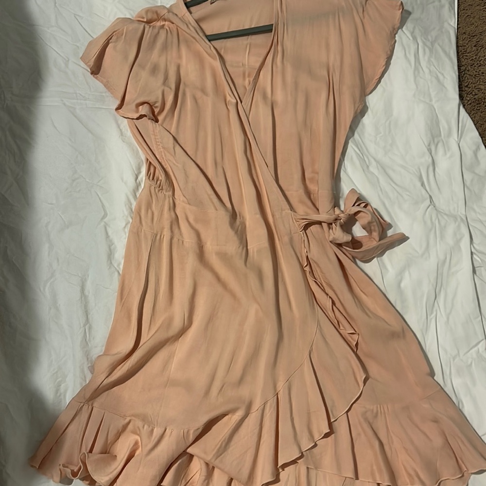 Like new Khush wrap dress. Size XS